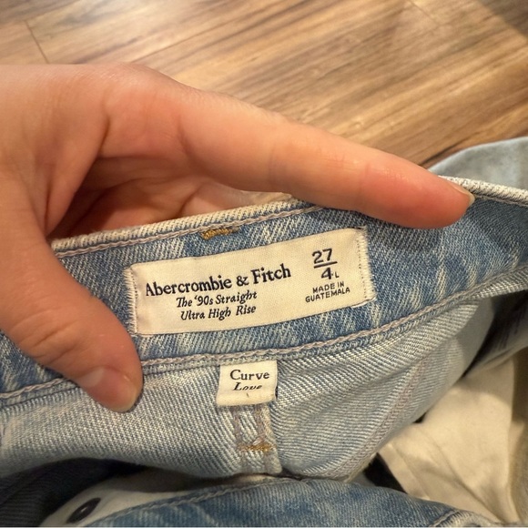 Abercrombie & Fitch Curve Love 90s Straight Jean Cross - Picture 8 of 8